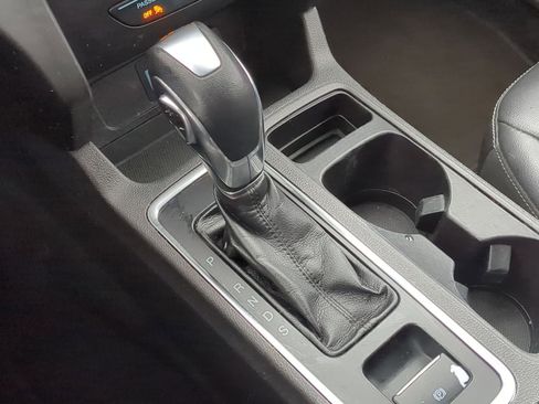 Used 2019 Ford Escape SEL image 32