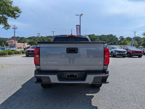Used 2021 Chevrolet Colorado Z71 w/ Safety Package AWD/4WD image 7