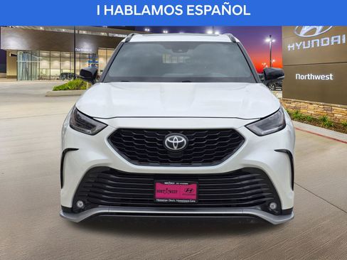 Used 2021 Toyota Highlander XSE FWD image 5