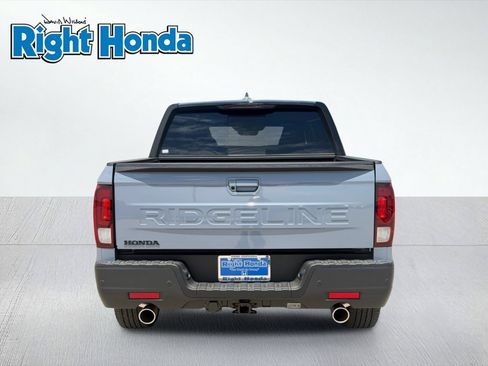 New 2026 Honda Ridgeline Black Edition image 5