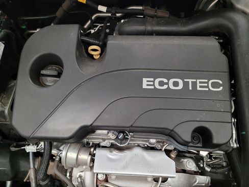 Used 2021 Chevrolet Equinox LT w/ LPO, Floor Liner Package AWD/4WD image 30