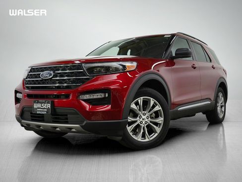 Used 2022 Ford Explorer XLT w/ Equipment Group 202A AWD/4WD image 1