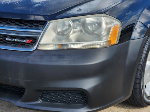 Used 2014 Dodge Avenger SE FWD image 10