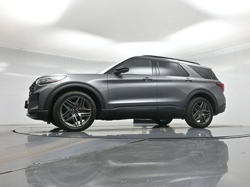 New 2026 Ford Explorer ST w/ Sun And Sound Package image 51