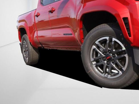 Used 2026 Toyota Tacoma TRD Sport AWD/4WD image 3