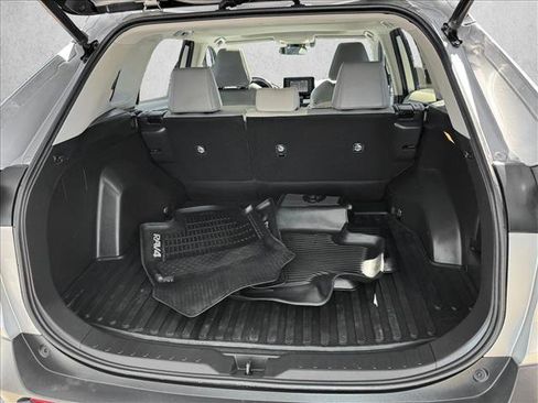 Used 2019 Toyota RAV4 XLE Premium w/ Cold Weather Package image 8