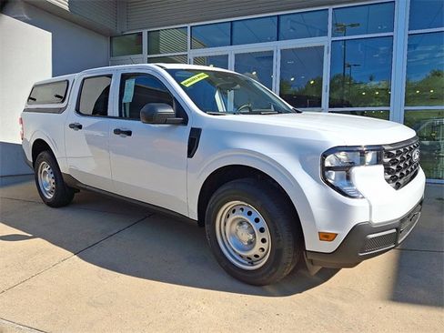 New 2025 Ford Maverick XL image 2
