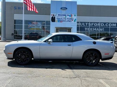 Used 2023 Dodge Challenger SXT w/ Blacktop Package AWD/4WD image 2