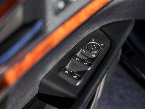 Used 2020 Lincoln Nautilus Reserve w/ Monochromatic Package image 21