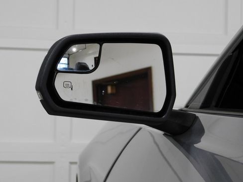 Used 2020 Ford Mustang Premium image 36