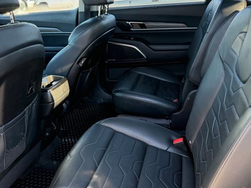 Used 2022 Kia Telluride SX w/ SX Prestige Package AWD/4WD image 11