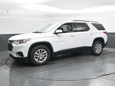 Used 2021 Chevrolet Traverse LT w/ LPO, Floor Liner Package AWD/4WD image 9