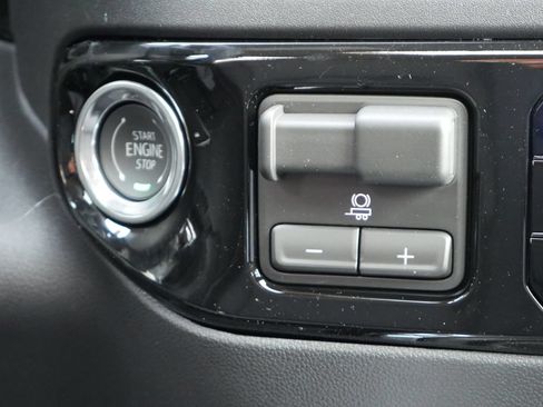 New 2026 Chevrolet Silverado 2500 LTZ w/ LTZ Plus Package AWD/4WD image 29