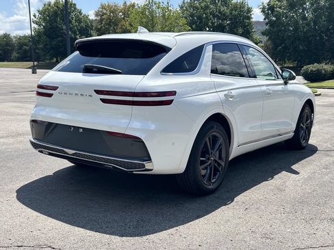 New 2027 Genesis GV70 2.5T Advanced AWD/4WD image 7