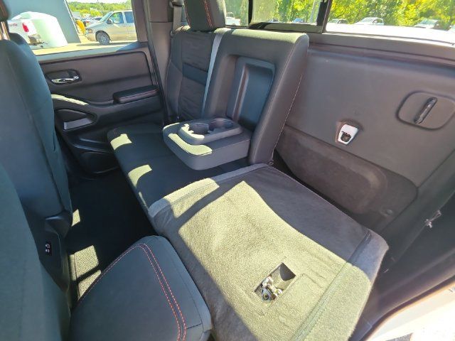 Certified 2025 Nissan Frontier PRO-4X w/ Tow Package AWD/4WD image 23
