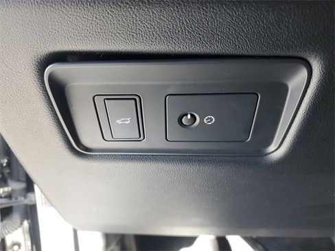Used 2019 Land Rover Range Rover Sport HSE Dynamic image 12