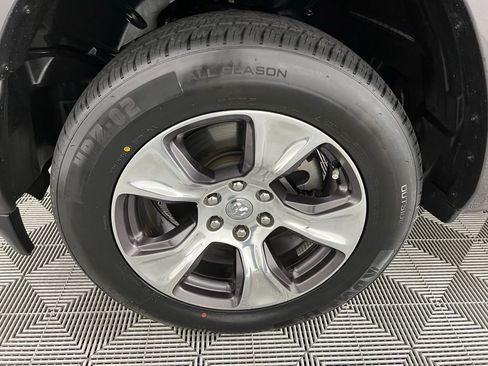 Used 2022 RAM 1500 Laramie w/ Sport Appearance Package image 12