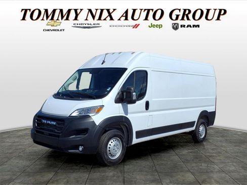 Used 2025 RAM ProMaster 2500 w/ Convenience Group FWD image 1