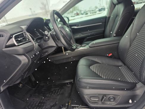 Used 2022 Toyota Camry SE image 24