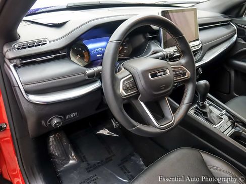 Used 2022 Jeep Compass Limited AWD/4WD image 11