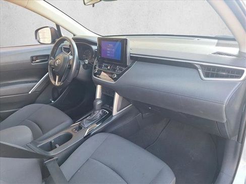 Certified 2024 Toyota Corolla Cross LE image 19