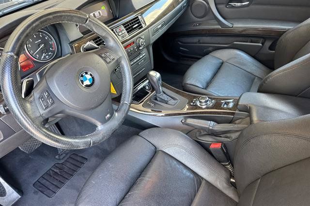 Used 2013 BMW 335i Convertible RWD image 9