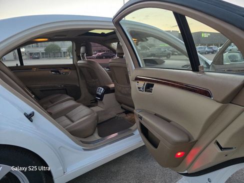 Used 2008 Mercedes-Benz S 550 image 19