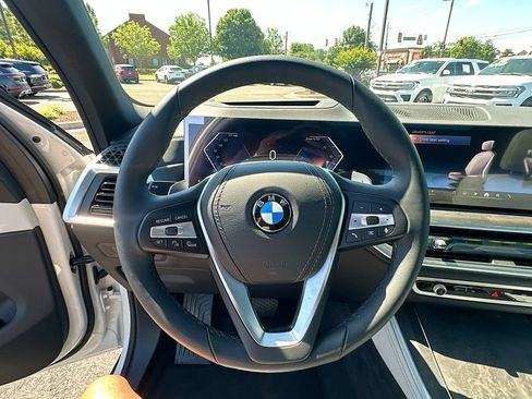 Used 2026 BMW X5 xDrive40i w/ Executive Package AWD/4WD image 18