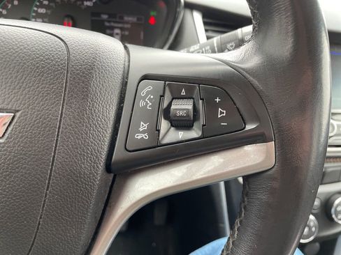 Used 2022 Chevrolet Trax LT w/ Premium Seat Package image 24