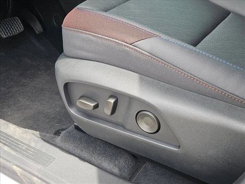 New 2026 Chevrolet Equinox RS w/ Safety and Technology Package FWD image 4