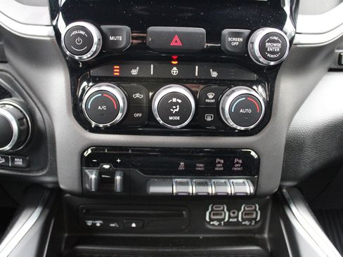 Used 2019 RAM 1500 Big Horn image 23