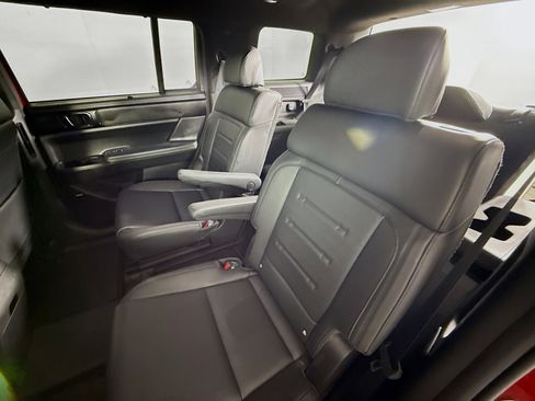 Used 2024 Hyundai Santa Fe Calligraphy image 30