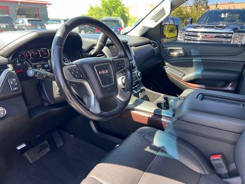 Used 2019 GMC Yukon XL SLT AWD/4WD image 23