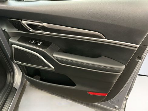 Used 2025 Kia Telluride S AWD/4WD image 36