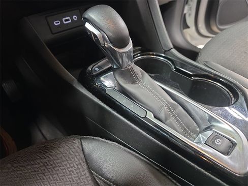 Used 2022 Buick Encore GX Select w/ Sport Touring Package image 23