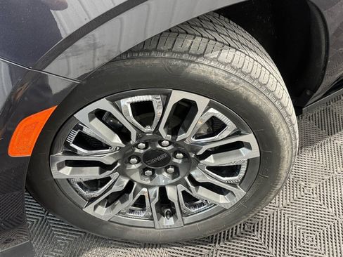 Used 2023 GMC Yukon Denali Ultimate AWD/4WD image 50