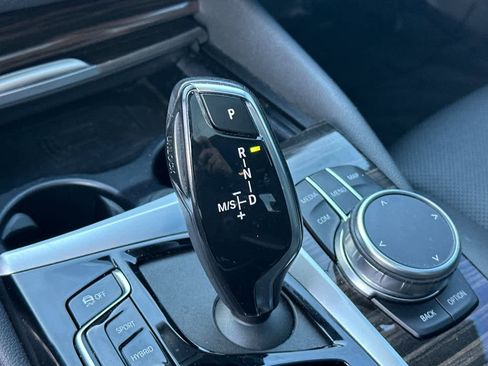 Certified 2023 BMW 530e 530e w/ Convenience Package image 25