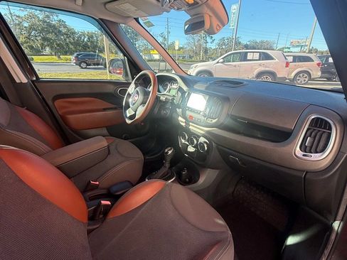 Used 2014 FIAT 500L Trekking w/ Popular Equipment Group FWD image 13