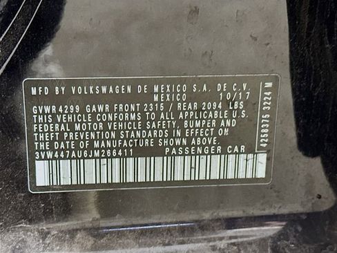 Used 2018 Volkswagen GTI SE w/ SE Leather Package image 32