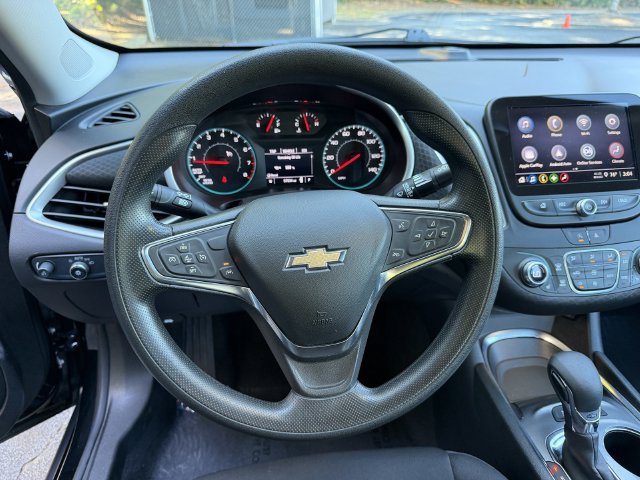 Used 2025 Chevrolet Malibu LT FWD image 17