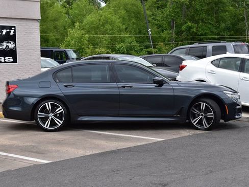 Used 2016 BMW 750i xDrive AWD/4WD image 4