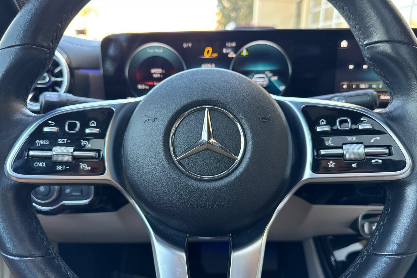 Used 2023 Mercedes-Benz CLA 250 image 23