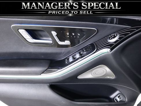 Used 2022 Mercedes-Benz S 500 4MATIC w/ AMG Line Package image 10