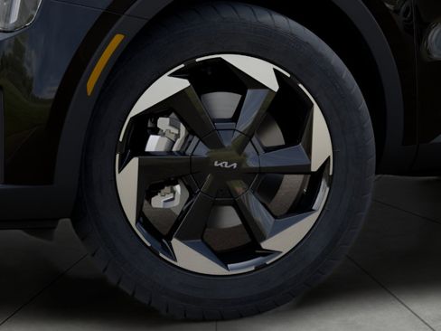 New 2025 Kia Sorento EX image 9