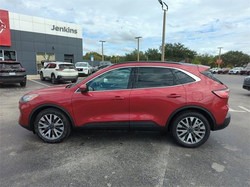 Used 2020 Ford Escape Titanium w/ Titanium Premium Package 2.0 image 7