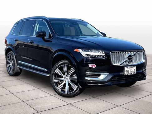 Used 2024 Volvo XC90 T8 Ultimate w/ Protection Package Premier AWD/4WD image 2