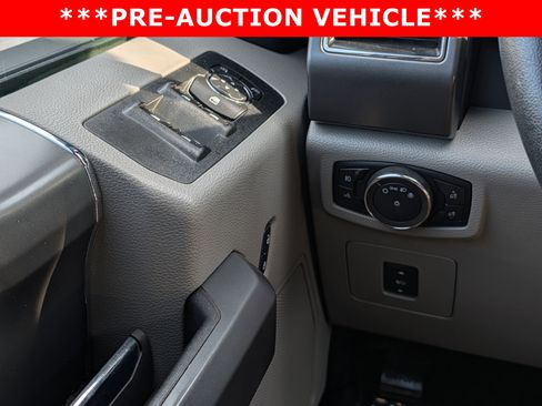Used 2017 Ford F150 XLT w/ Equipment Group 302A Luxury AWD/4WD image 25