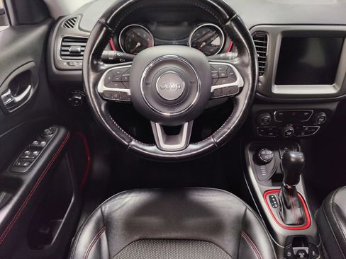 Used 2020 Jeep Compass Trailhawk w/ Cold Weather Group image 13