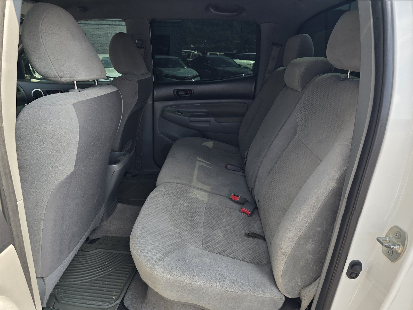 Used 2011 Toyota Tacoma PreRunner w/ SR5 Pkg #2 RWD image 9