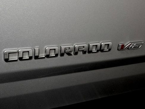 Used 2020 Chevrolet Colorado LT RWD image 26